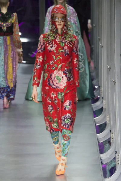 Look 47